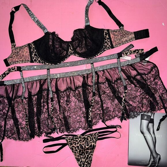 Victoria's Secret unlined 34C34DD BRA SET+garter BLACK LACE ANIMAL SHINE STRAP